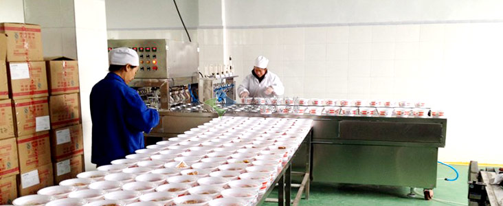 快餐封口機生產(chǎn)車間