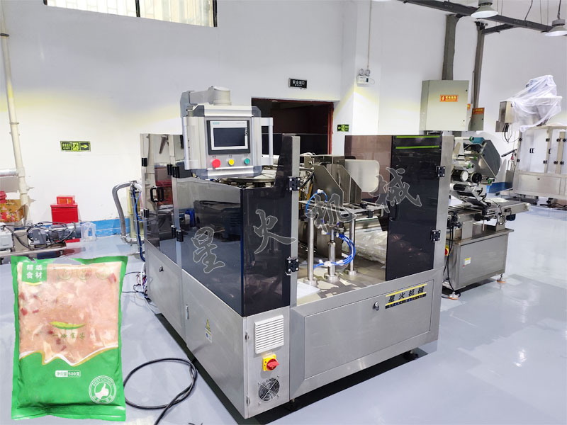 成都給袋式肉片包裝機實拍圖